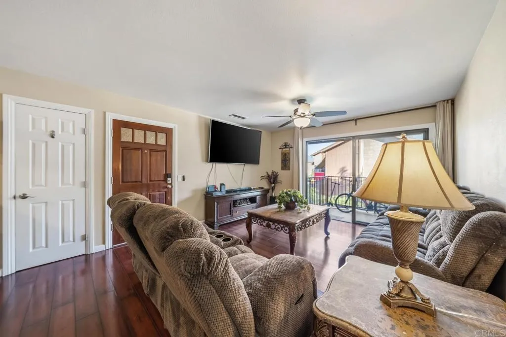 https://cdn.realtyfeed.com/cdn/127/306662889/5ec163bbe7a69c642889d4d9945393d1.webp