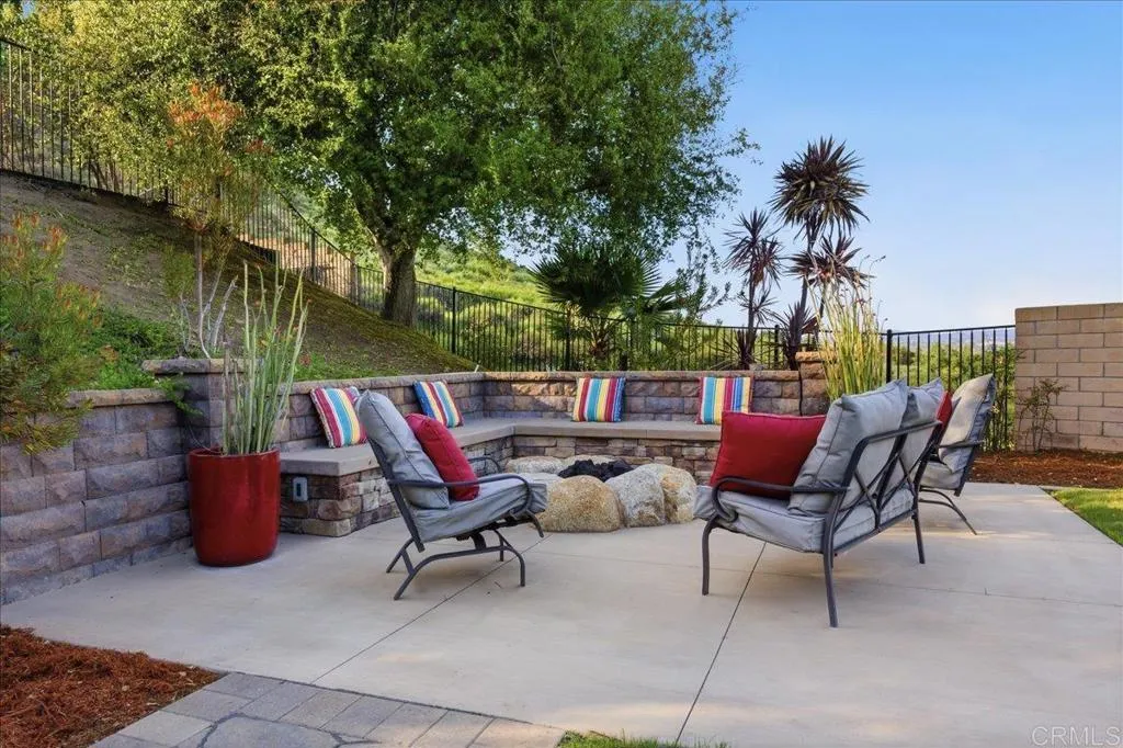 https://cdn.realtyfeed.com/cdn/127/306662946/aece7779252305a4368265ae3c5d3ee8.webp