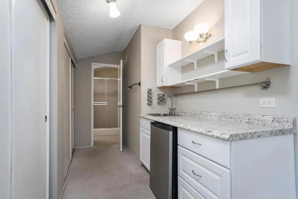 https://cdn.realtyfeed.com/cdn/127/306662995/464a9c2adce5a59b93656a8ffda632b3.webp