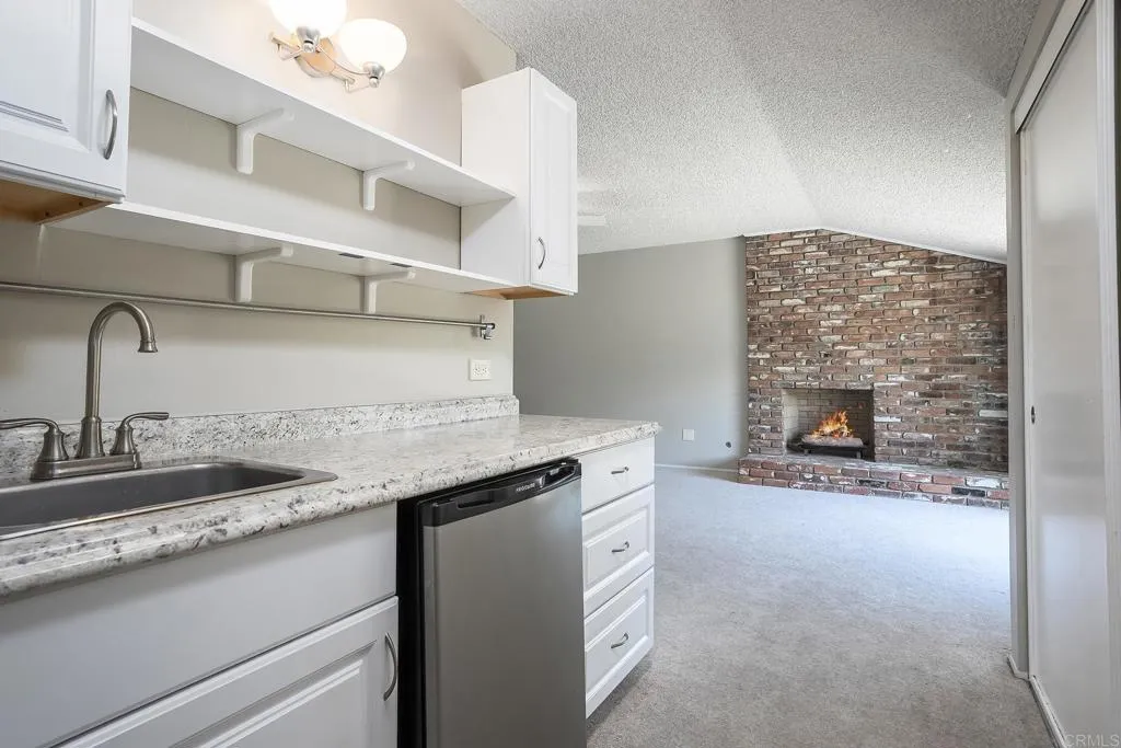 https://cdn.realtyfeed.com/cdn/127/306662995/8986be8b53477b61a0dc5ac94c512949.webp