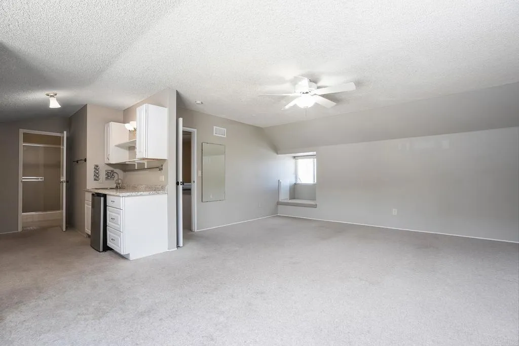 https://cdn.realtyfeed.com/cdn/127/306662995/91cf4a533c504f0438b3e0eee21651c1.webp