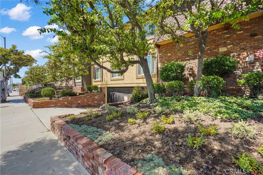 4633 Marine Avenue Unit 228, Lawndale, CA 90260 - Photo 5 of 39, Lawndale, CA