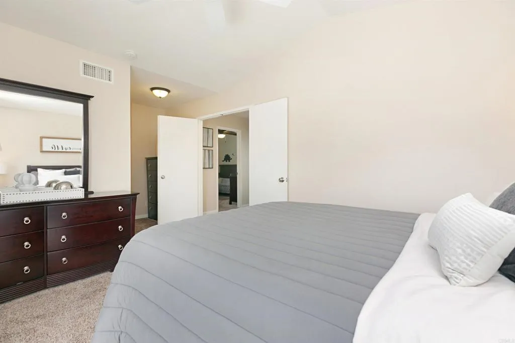 https://cdn.realtyfeed.com/cdn/127/306663072/d3742e4021df02020f16d19a39819a5c.webp