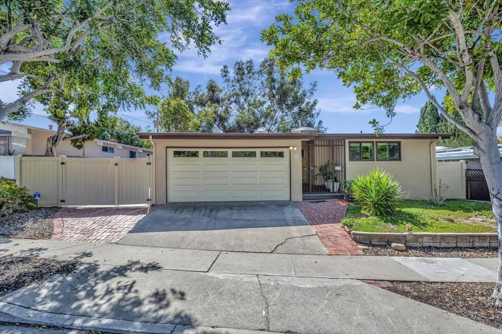 https://cdn.realtyfeed.com/cdn/127/306663090/1ae943d591a0a2fd3197f2216d12b568.webp