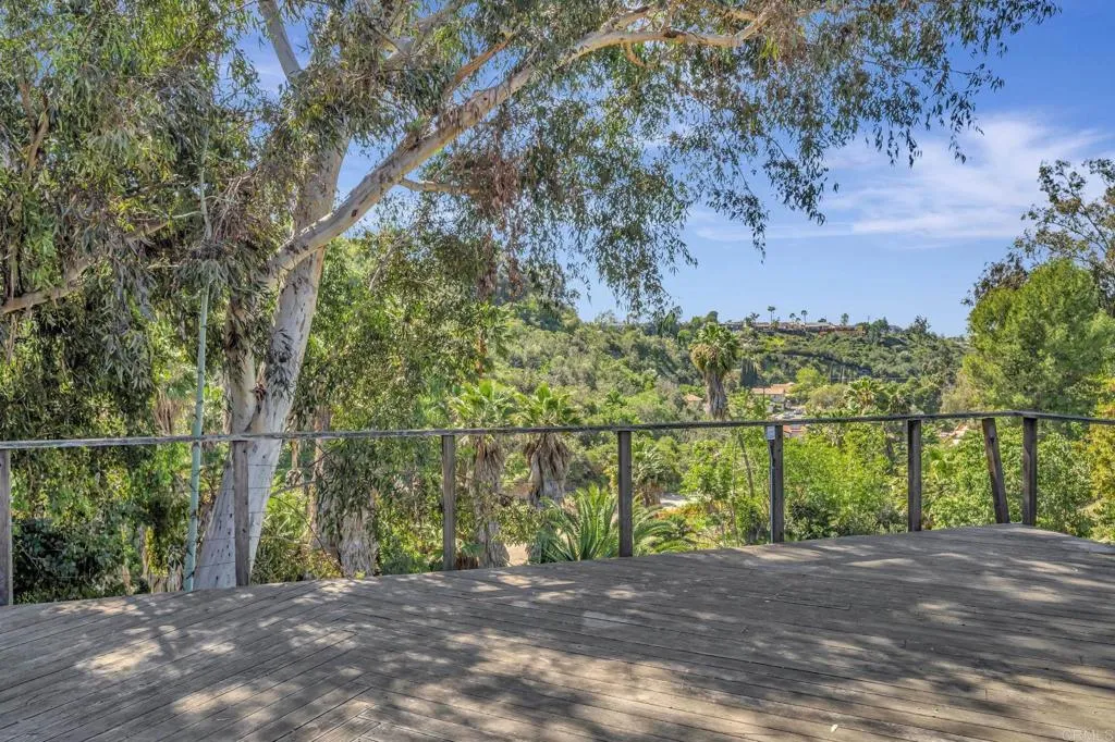 https://cdn.realtyfeed.com/cdn/127/306663090/4bc8160ccc53745351208d37a7abc734.webp