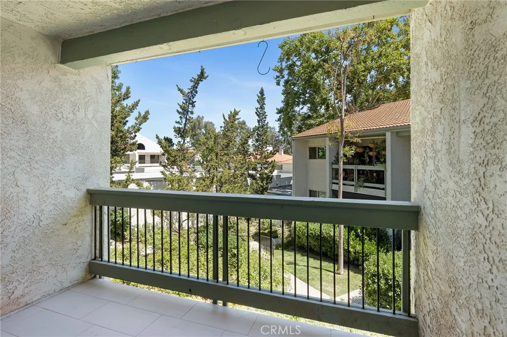 4726 Park Granada Unit 216, Calabasas, CA 91302 - Photo 5 of 24, Calabasas, CA
