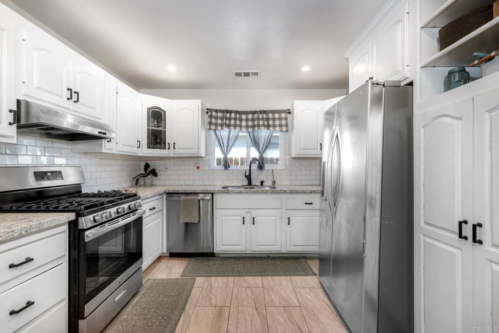 https://cdn.realtyfeed.com/cdn/127/306663256/f5f55ac9c5d79d70d993960256f3ebd7.webp