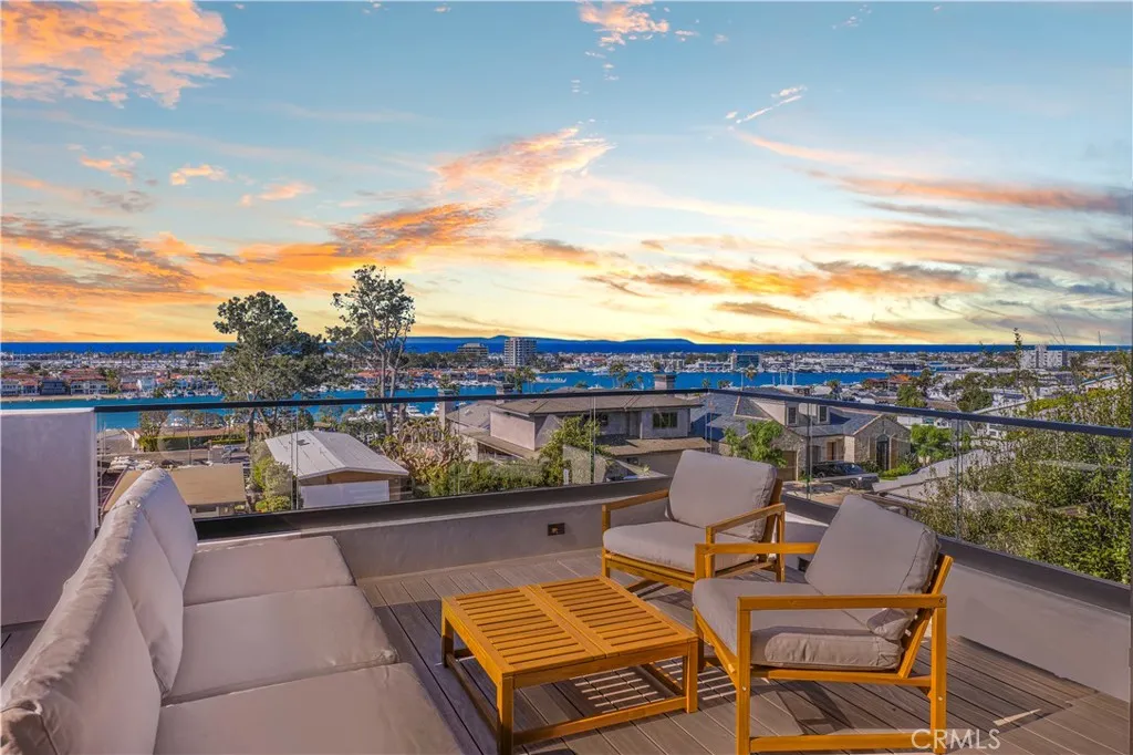205 Via Lido Soud, Newport Beach, CA, 92663