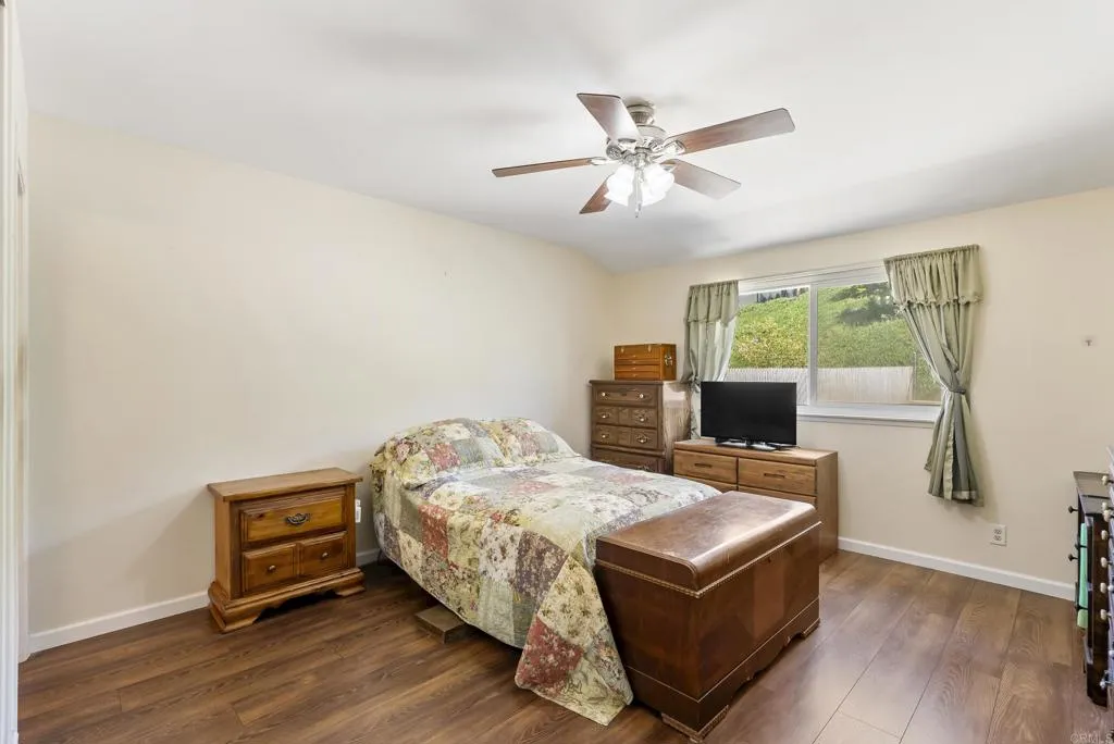 https://cdn.realtyfeed.com/cdn/127/306663403/c2bb960ee1c09473d6cd7e4f207a6410.webp
