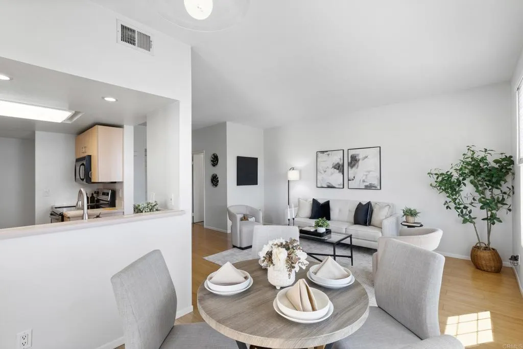 https://cdn.realtyfeed.com/cdn/127/306663410/baa3c9e1889afb3e3c3b86b7d202702b.webp