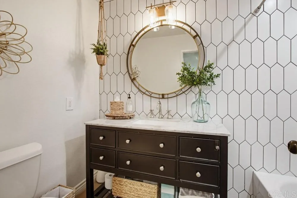 https://cdn.realtyfeed.com/cdn/127/306663438/6e428e44e8871d81115c01ab456e5618.webp