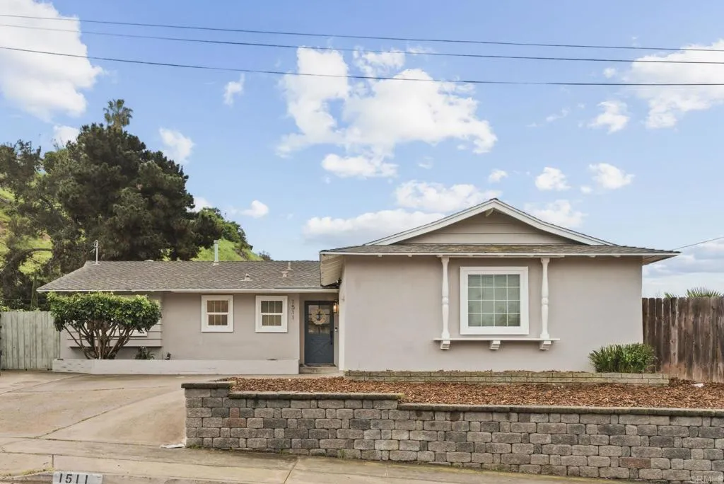 https://cdn.realtyfeed.com/cdn/127/306663446/093a1c934c7ba4903ed467c0d8fefcc6.webp
