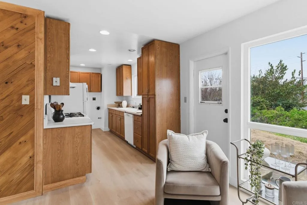 https://cdn.realtyfeed.com/cdn/127/306663446/9b822c34f1e889928a4ae965836c4773.webp