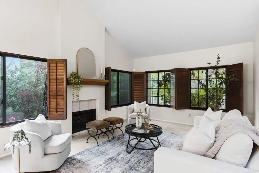 https://cdn.realtyfeed.com/cdn/127/306663505/6144ba4794c65fff6aff17d21e7f39a4.webp
