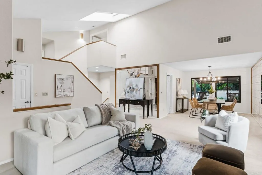 https://cdn.realtyfeed.com/cdn/127/306663505/d4def6019f302093dddbe915714818ff.webp