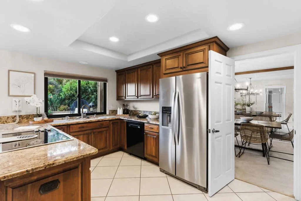 https://cdn.realtyfeed.com/cdn/127/306663505/db3ae90b5d2f491a61ee942ca25b6914.webp