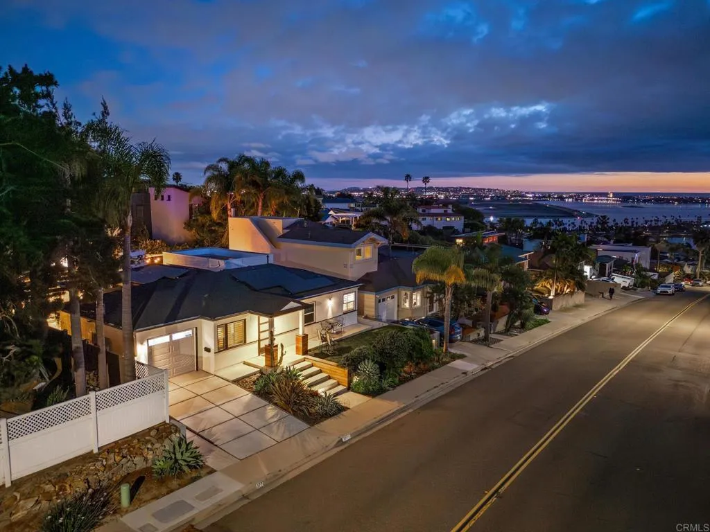 https://cdn.realtyfeed.com/cdn/127/306663542/5972a41432b7e031d77dc1d4c2350585.webp