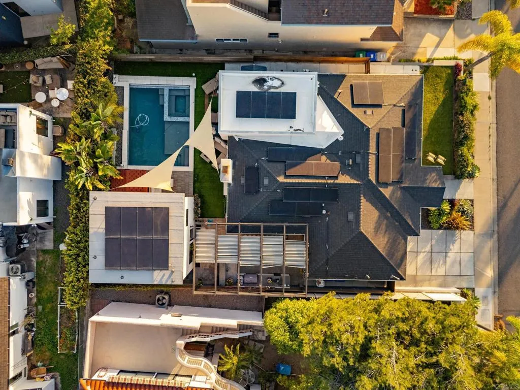 https://cdn.realtyfeed.com/cdn/127/306663542/9200369cfb21c699fd82dfda992058d7.webp