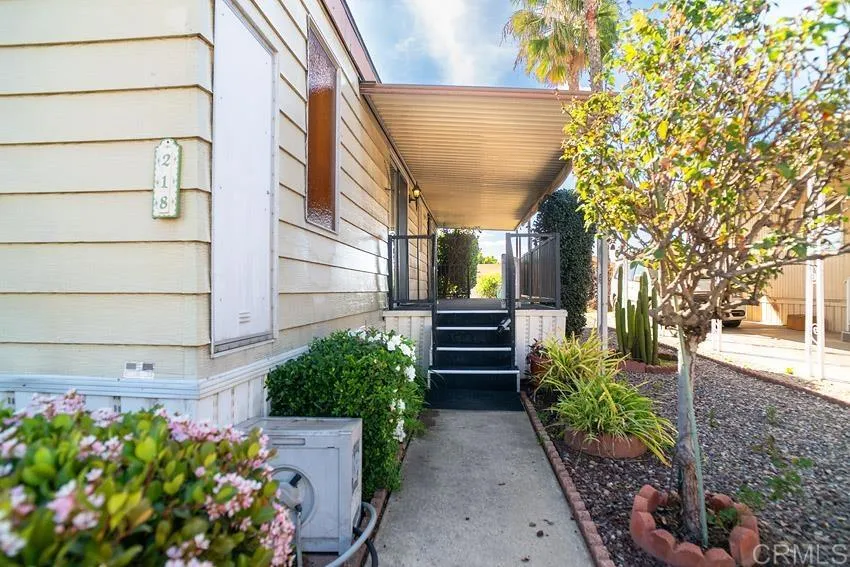 https://cdn.realtyfeed.com/cdn/127/306663644/3fcd0a6a1705b8906717f812f5d93714.webp