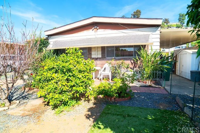https://cdn.realtyfeed.com/cdn/127/306663644/984379b721db83022be88356fd16f1cf.webp