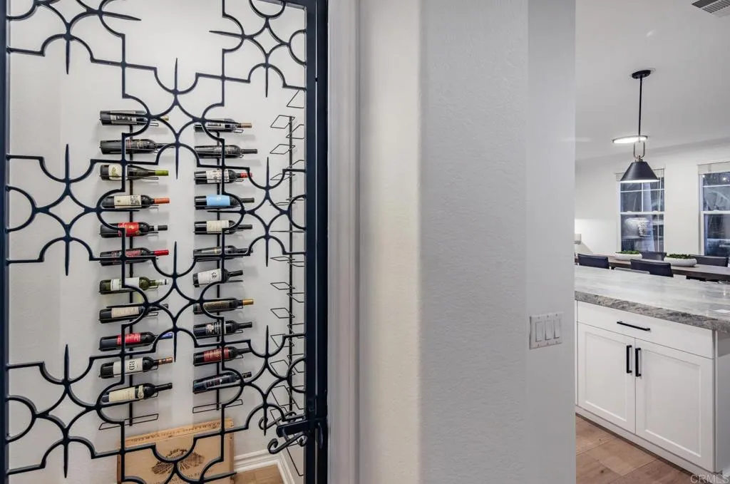 https://cdn.realtyfeed.com/cdn/127/306663652/4f4c080cd55d3adfbdd6e3f54d220ab6.webp