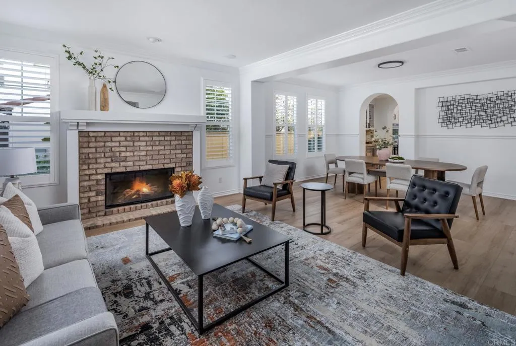 https://cdn.realtyfeed.com/cdn/127/306663652/d6f73f07503e9eff22f654e6b7e60656.webp