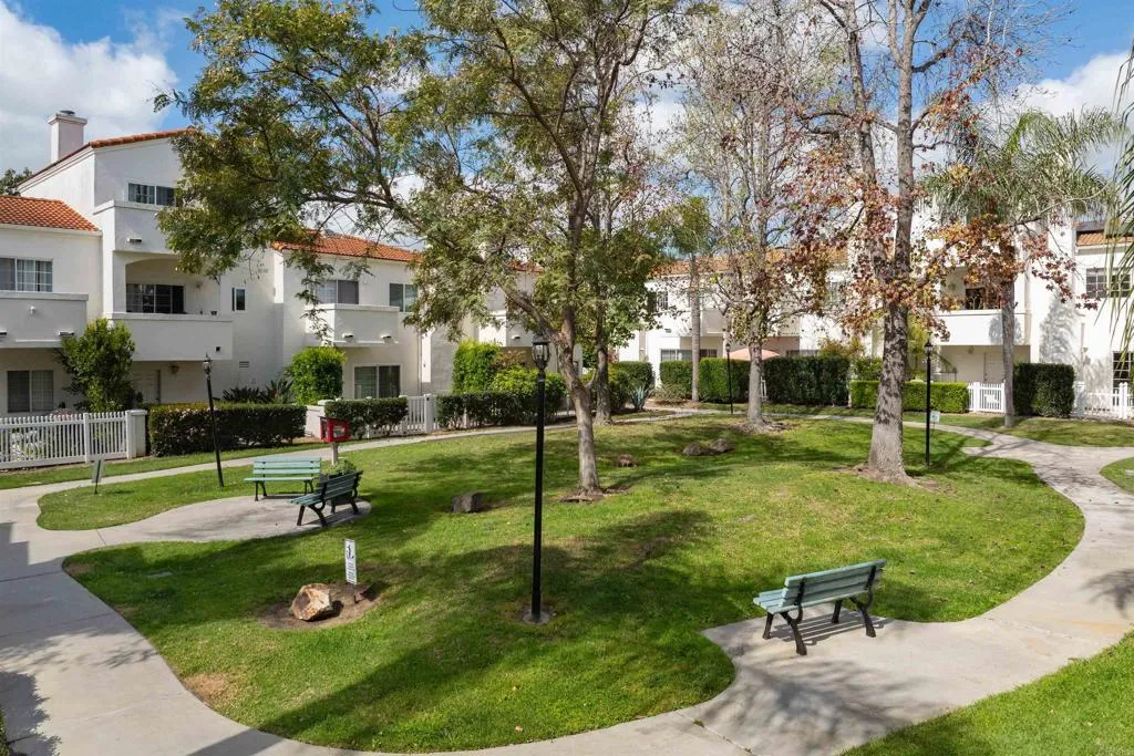 https://cdn.realtyfeed.com/cdn/127/306663654/2082ee71e2d04e36813512b7fdd96e1c.webp