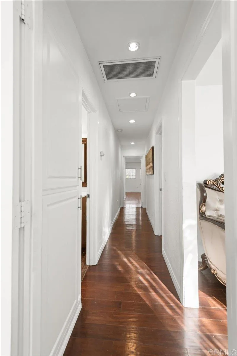 https://cdn.realtyfeed.com/cdn/127/306663655/0a2f7ff185afd3c0add0061e58200a6c.webp