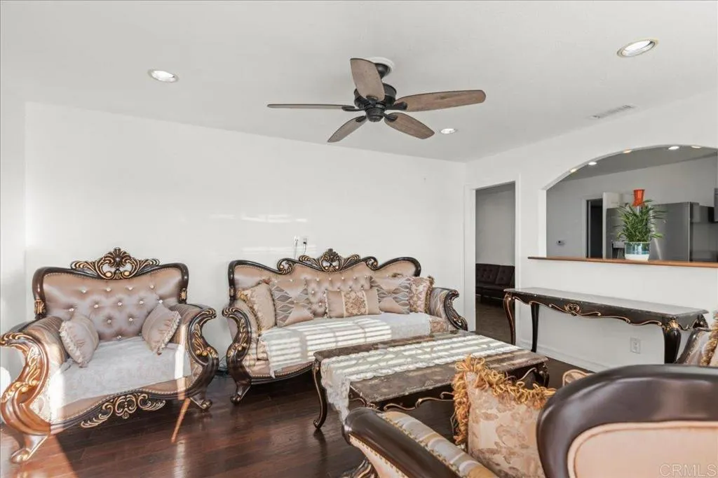 https://cdn.realtyfeed.com/cdn/127/306663655/5a206af248a8512b02dc1b56456367cd.webp