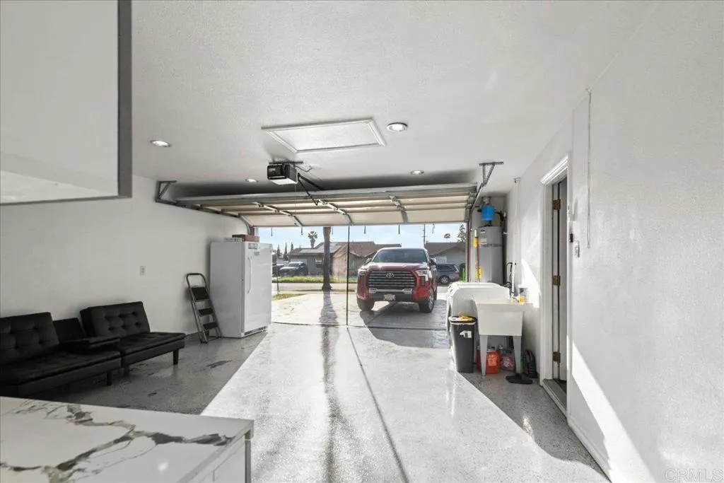 https://cdn.realtyfeed.com/cdn/127/306663655/d8d5e4b1a27325554685c5ca8abe7222.webp
