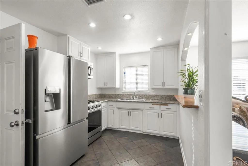 https://cdn.realtyfeed.com/cdn/127/306663655/fd2c71530bb459191d8c3411c5d5f967.webp