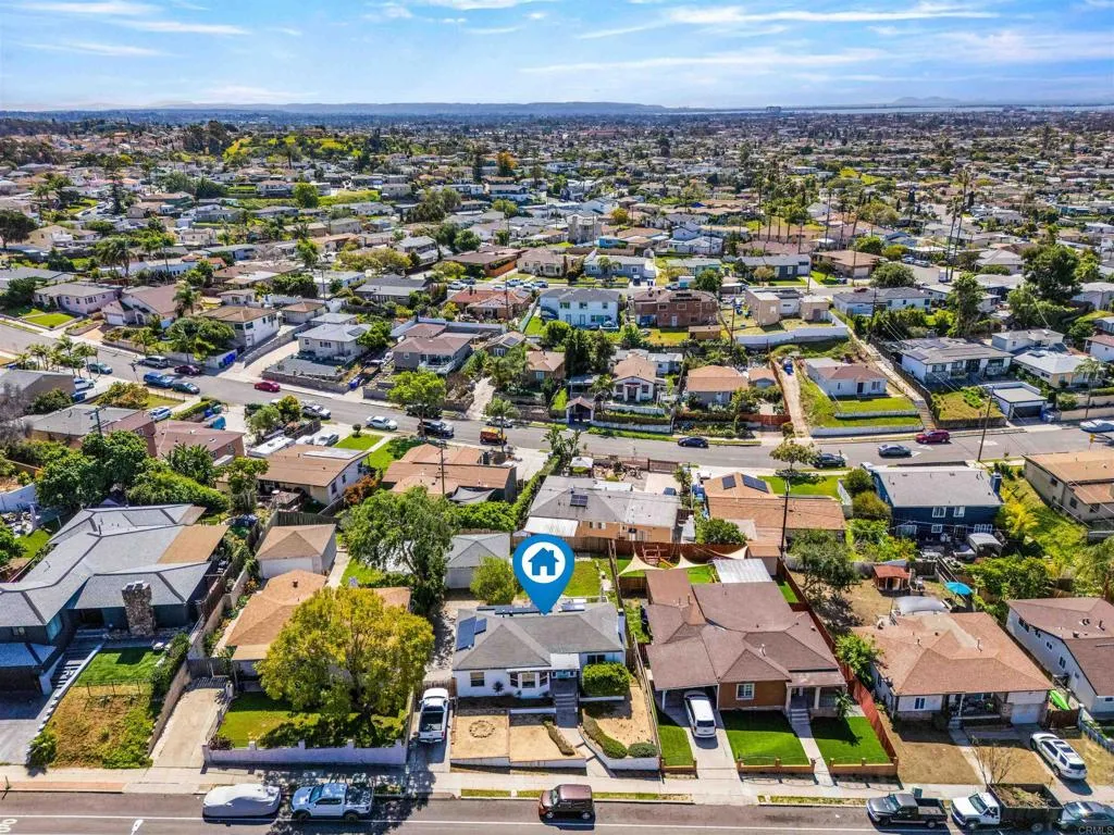 https://cdn.realtyfeed.com/cdn/127/306663673/3a3d8249678e1bd436193d1b4daf29f1.webp