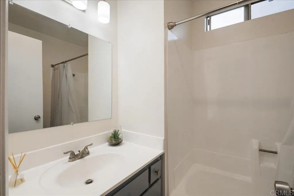 https://cdn.realtyfeed.com/cdn/127/306663750/ee16c54191f3f3ed34a01ed5358814d9.webp
