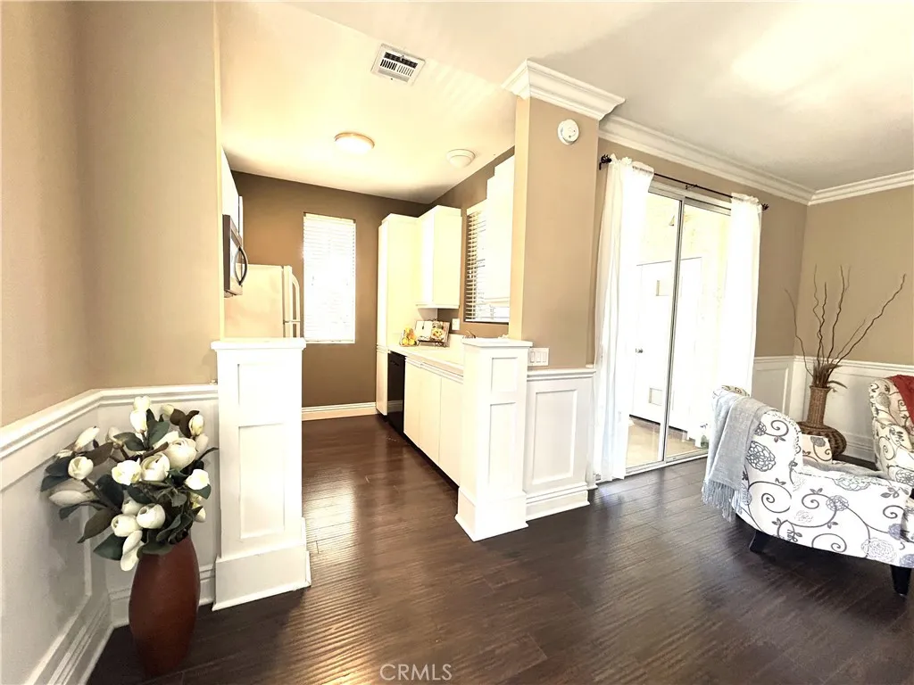 Photo #11: TR26053632 Listing: Photo #11