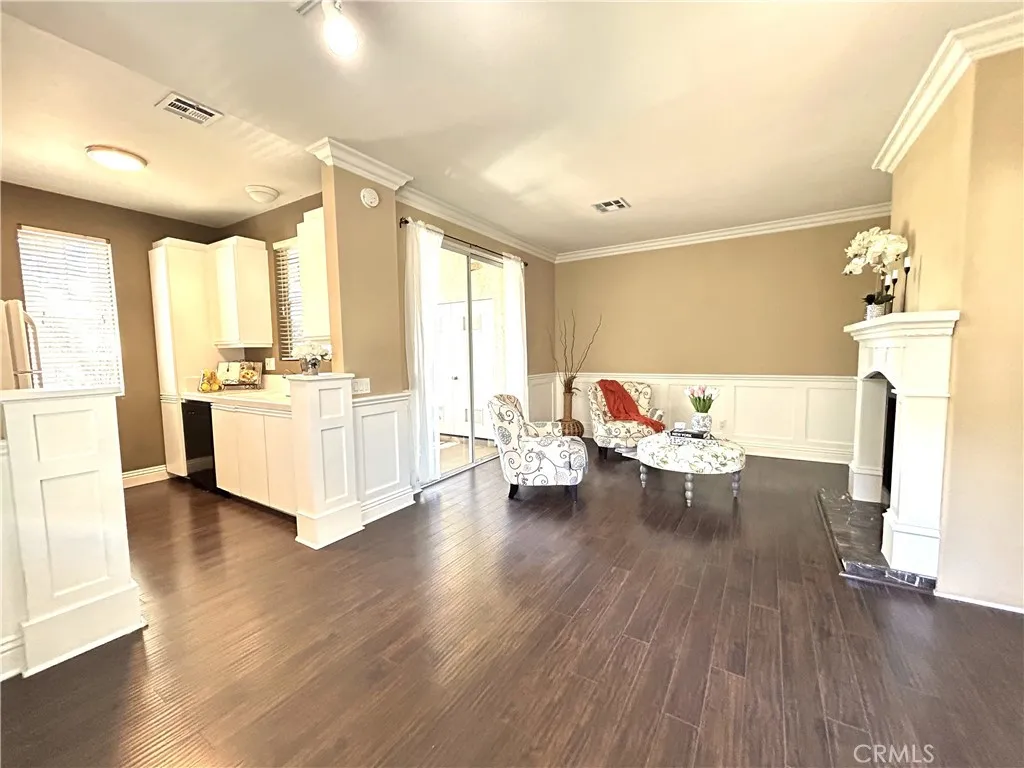 Photo #17: TR26053632 Listing: Photo #17