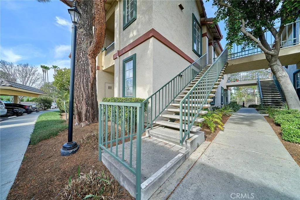 https://cdn.realtyfeed.com/cdn/127/306663797/abd52f3554383bfc17f897240b877d8c.webp