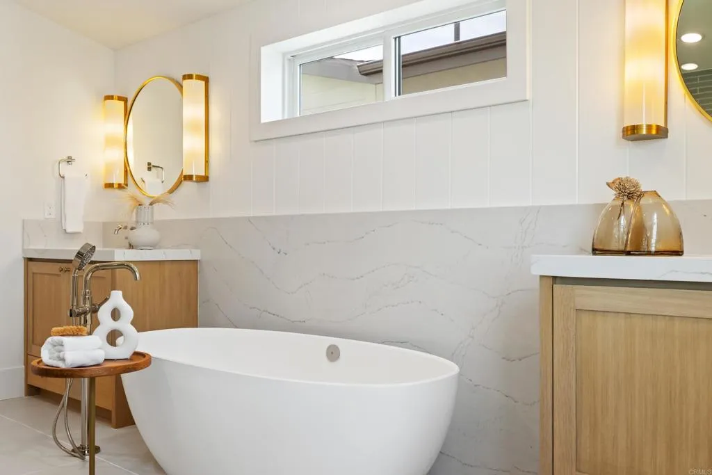 https://cdn.realtyfeed.com/cdn/127/306663811/84ef54b0a2acdd11fff090de89103ba0.webp