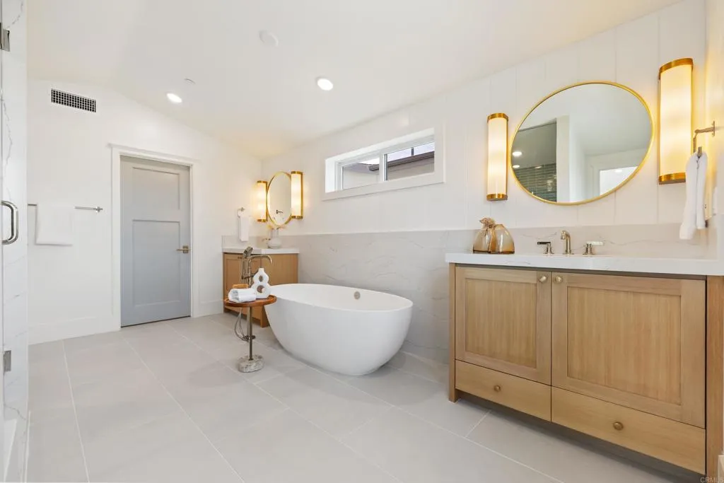 https://cdn.realtyfeed.com/cdn/127/306663811/a3f091289f9c6cb48cf219a66747304f.webp