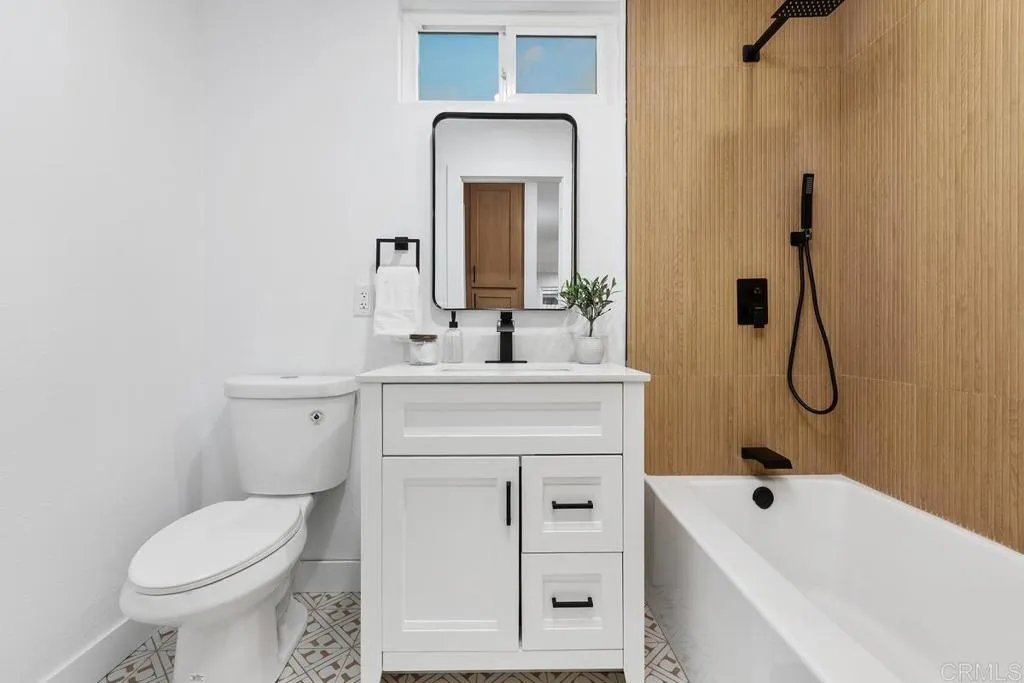 https://cdn.realtyfeed.com/cdn/127/306663819/946b3e1a0954a866e55da82f12da8e80.webp