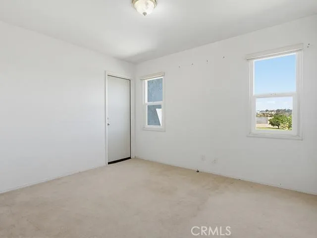 https://cdn.realtyfeed.com/cdn/127/306663824/2eeede0d5063aebe0565e5b76d16aaea.webp