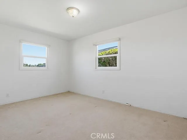 https://cdn.realtyfeed.com/cdn/127/306663824/31aae102b5087a1de2d891d0dbfc590e.webp