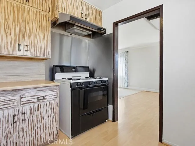 https://cdn.realtyfeed.com/cdn/127/306663824/76f245f014056acfee56db0f2a931e94.webp