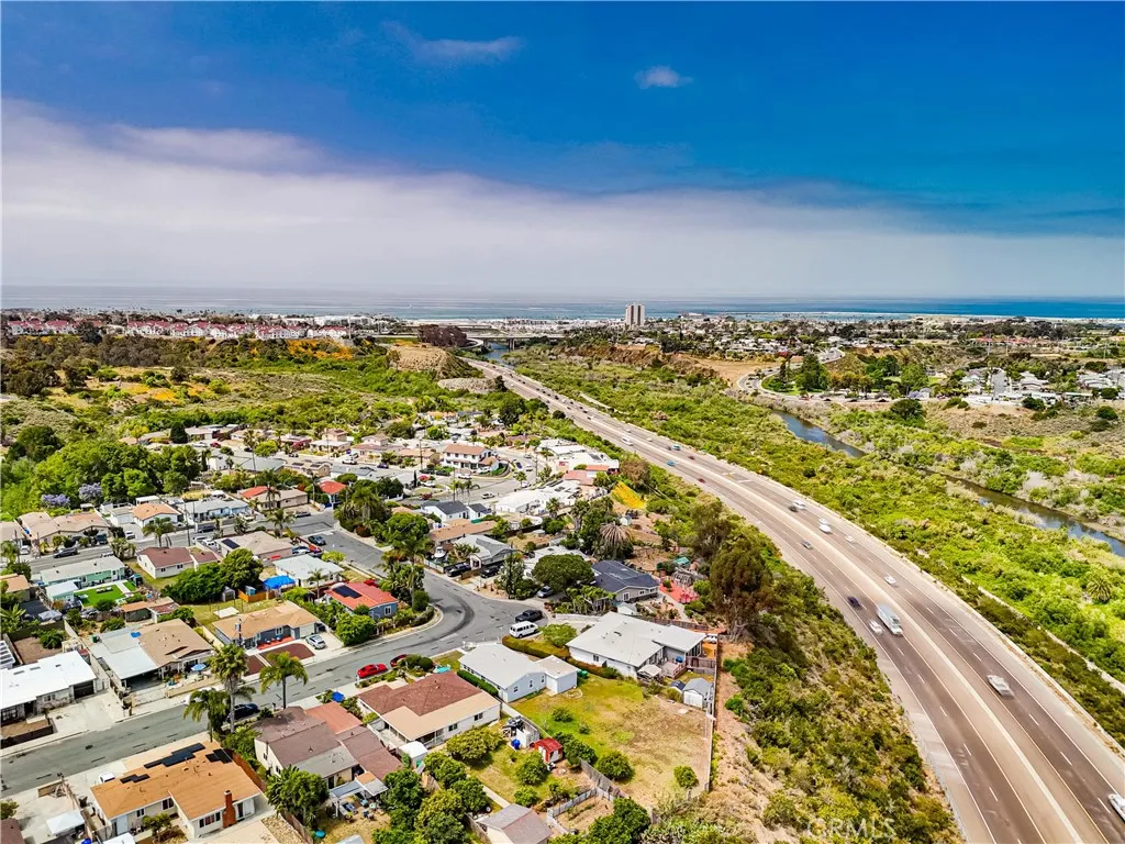 https://cdn.realtyfeed.com/cdn/127/306663824/d12ccfe1ec2a95a64327dda0b546071d.webp