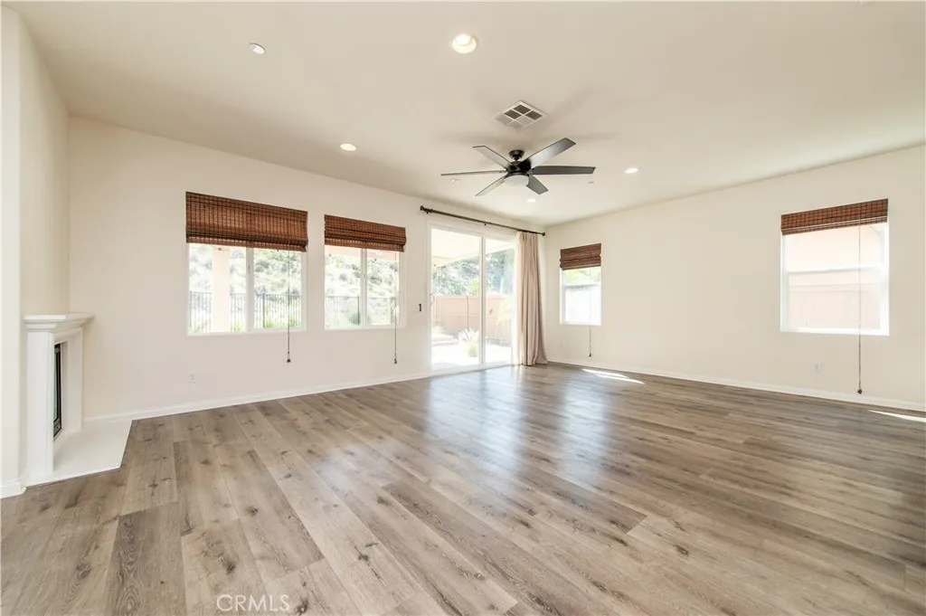 https://cdn.realtyfeed.com/cdn/127/306663826/88c1e4e9ff392c2d12a37b147767ad1d.webp