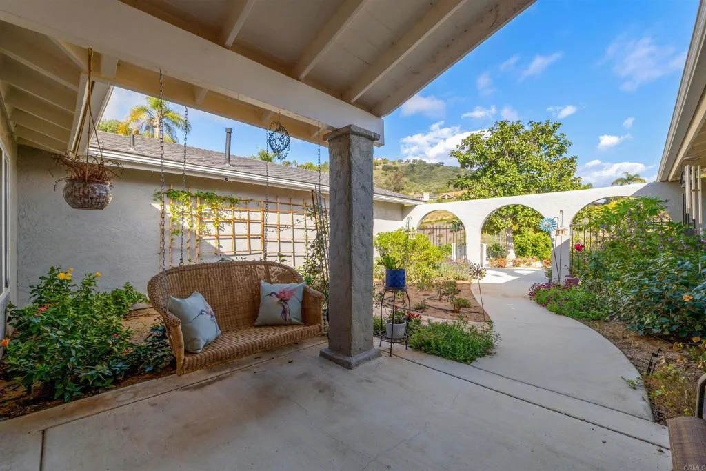 https://cdn.realtyfeed.com/cdn/127/306663875/1e65db200f0654616a76cf38a1e0e207.webp