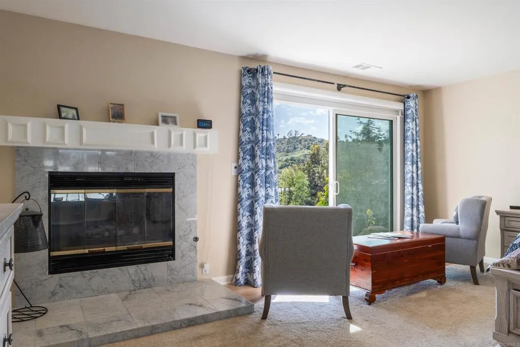 https://cdn.realtyfeed.com/cdn/127/306663875/94e10825c2d04bb6ff5371e93097fb68.webp