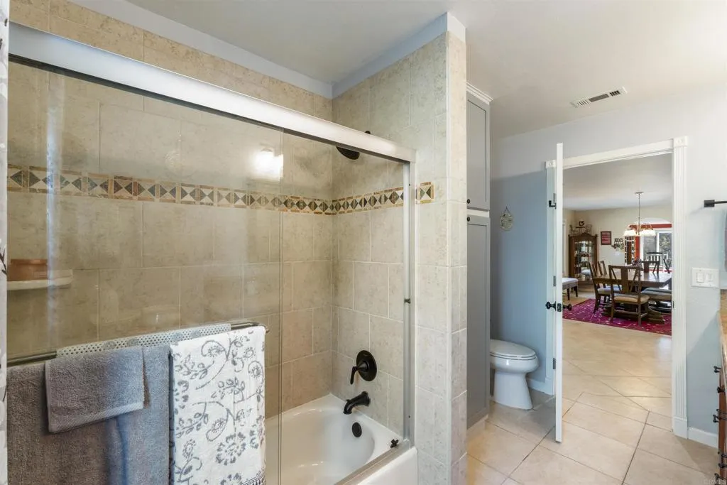 https://cdn.realtyfeed.com/cdn/127/306663875/a1b6dc2634a09763e63d54e8f37ecd05.webp