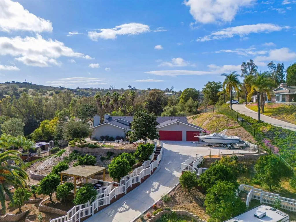 https://cdn.realtyfeed.com/cdn/127/306663875/f82593b2ffc8d12044a5e025d88c1b9f.webp
