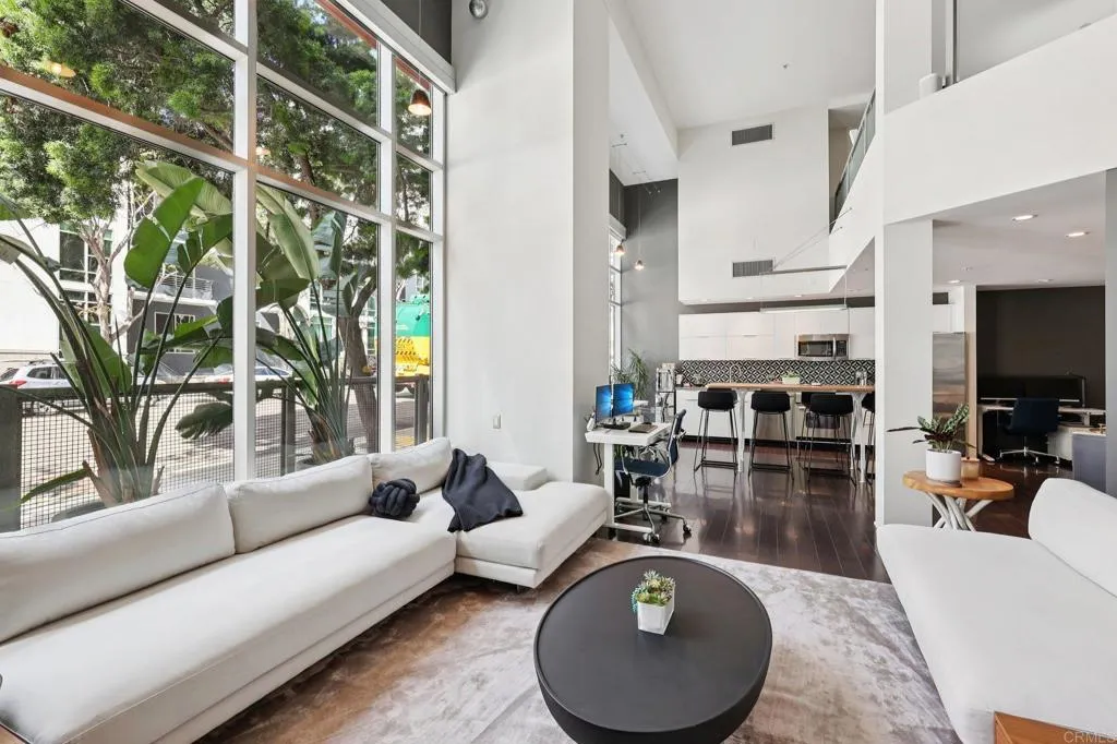 https://cdn.realtyfeed.com/cdn/127/306663878/05a1393b859fb1f9c766847b0f959859.webp