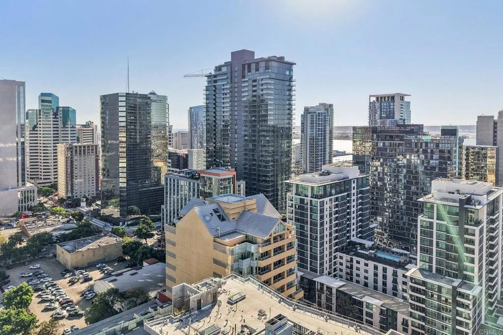 https://cdn.realtyfeed.com/cdn/127/306663878/0e7cab08ae6376ac6ea2886919728bdc.webp